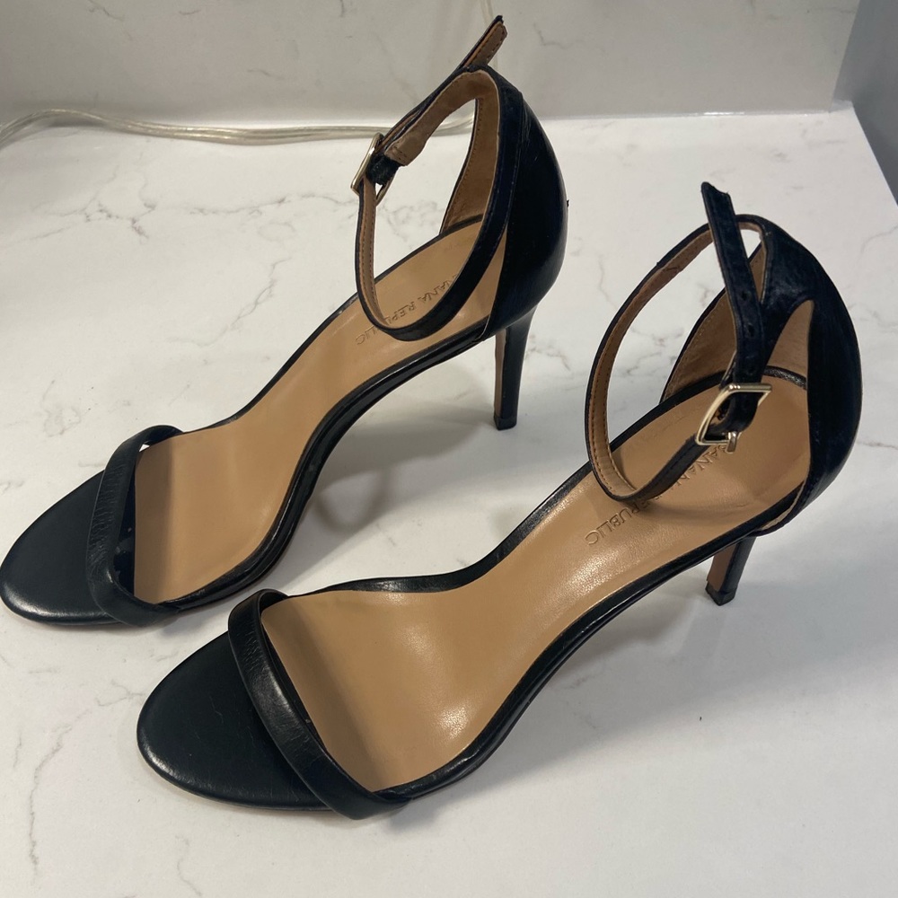 Banana Republic Heels